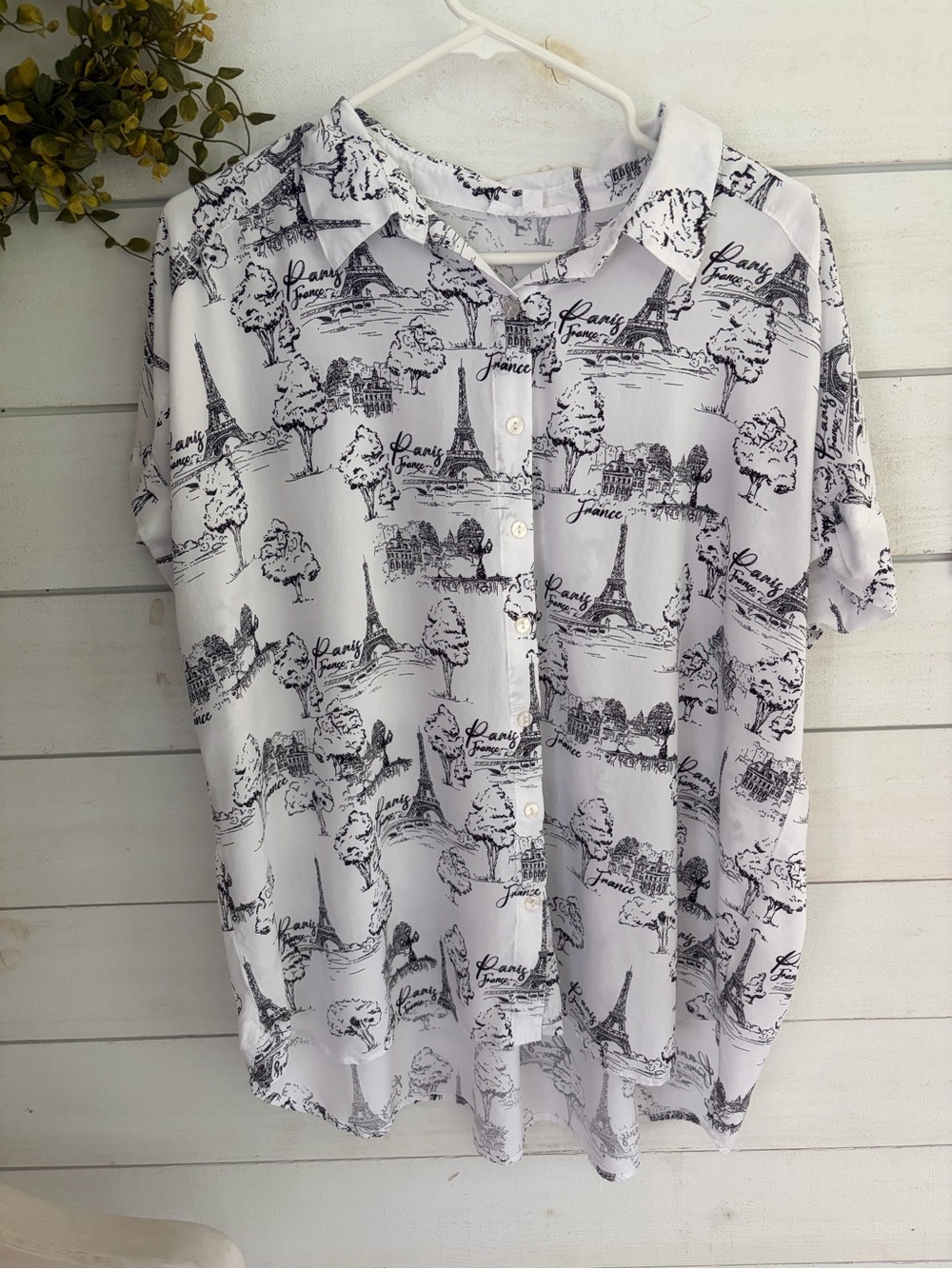 Jane and Delancey White Button-Up Blouse Black Paris Print women’s size 1X